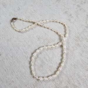 White Natural Baroque Freshwater Pearl Beaded Necklace Gold Tone 18"